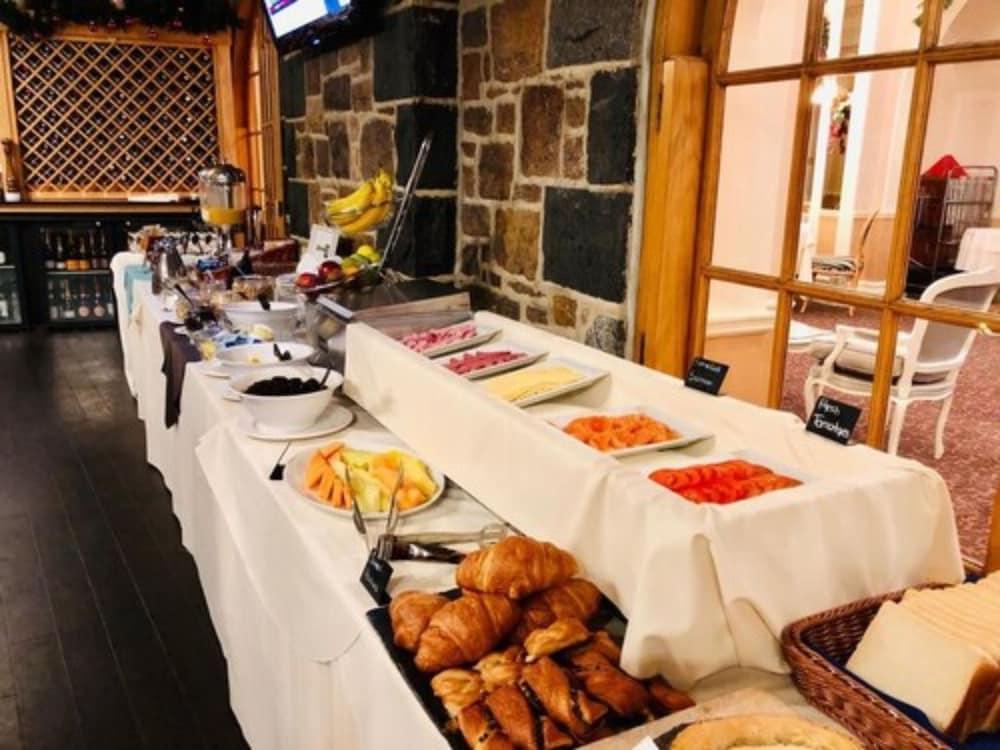Best Western Moores Central Hotel Saint Peter Port Екстер'єр фото